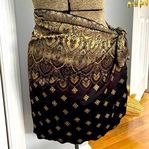 Sarong stretch (bathing suit cover up) Black & Gold. OS